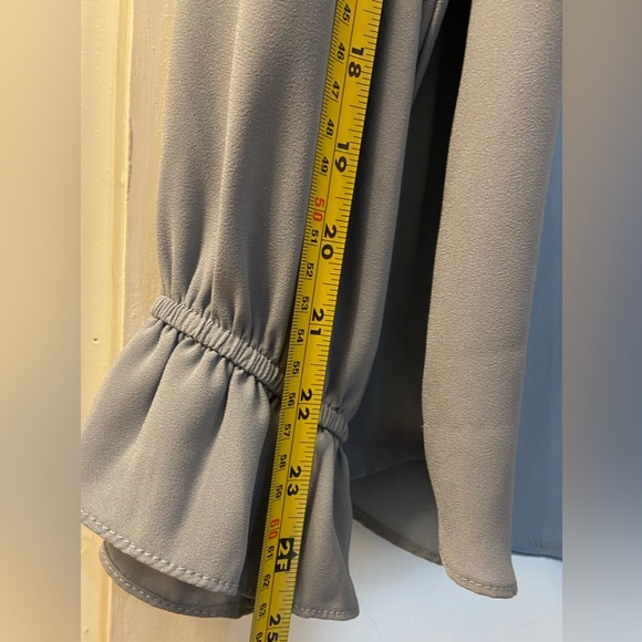 NWOT Beautiful Powder Slate Blue Blouse - Picture 8 of 15